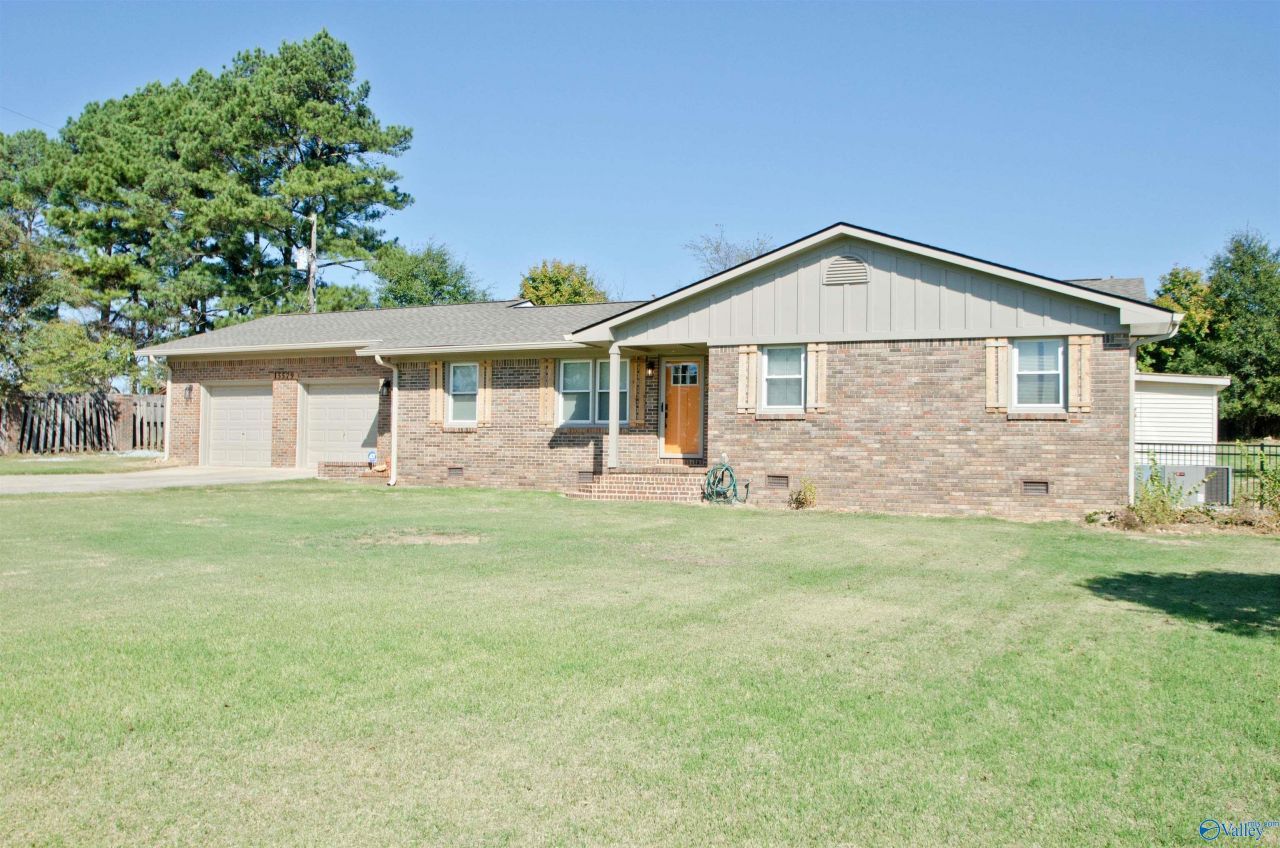 15579 Quinn Road Athens, AL 35611