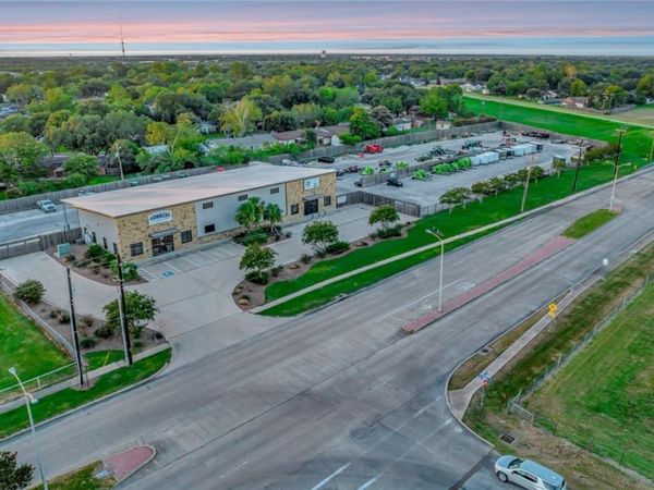 3202 Miori Lane, Victoria, TX 77901