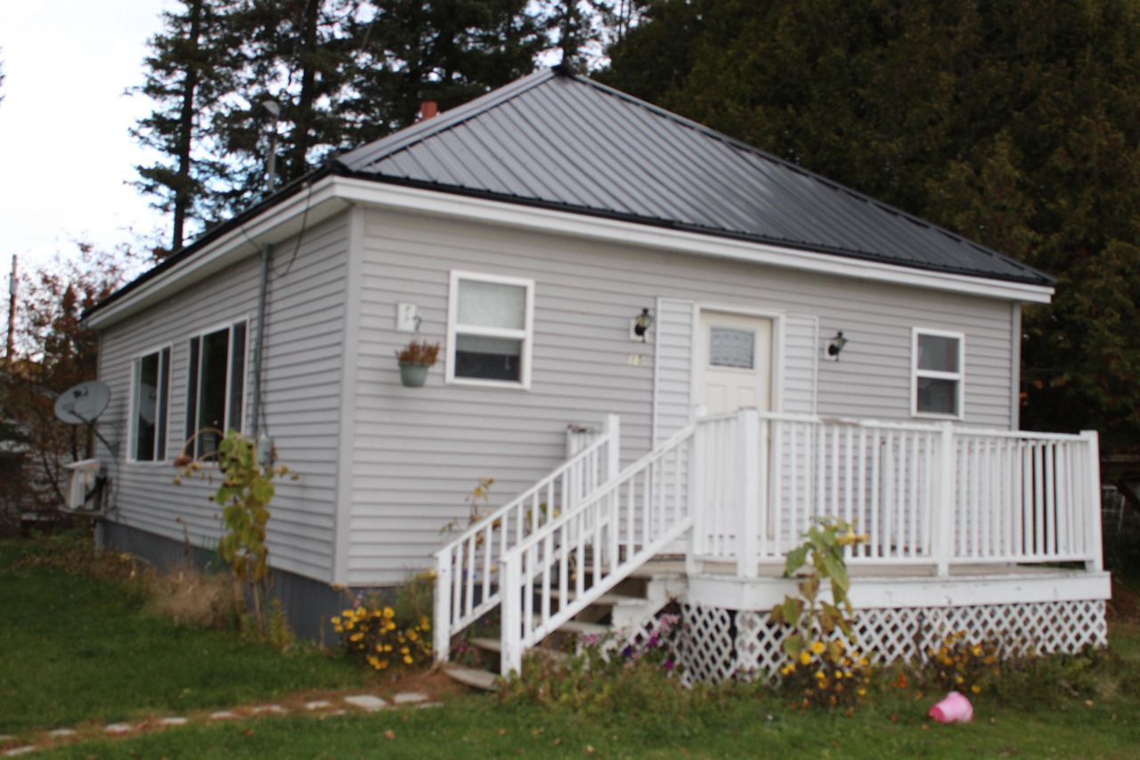 15 Canaan Avenue, Washburn, ME 04786 Main Photo