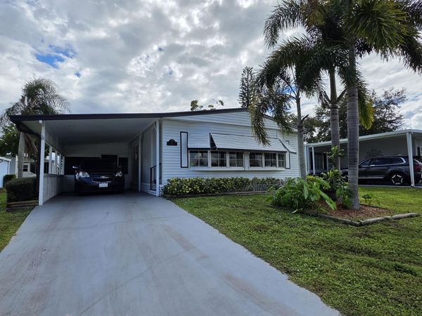 8 El Segundo, Port Saint Lucie, FL 34952