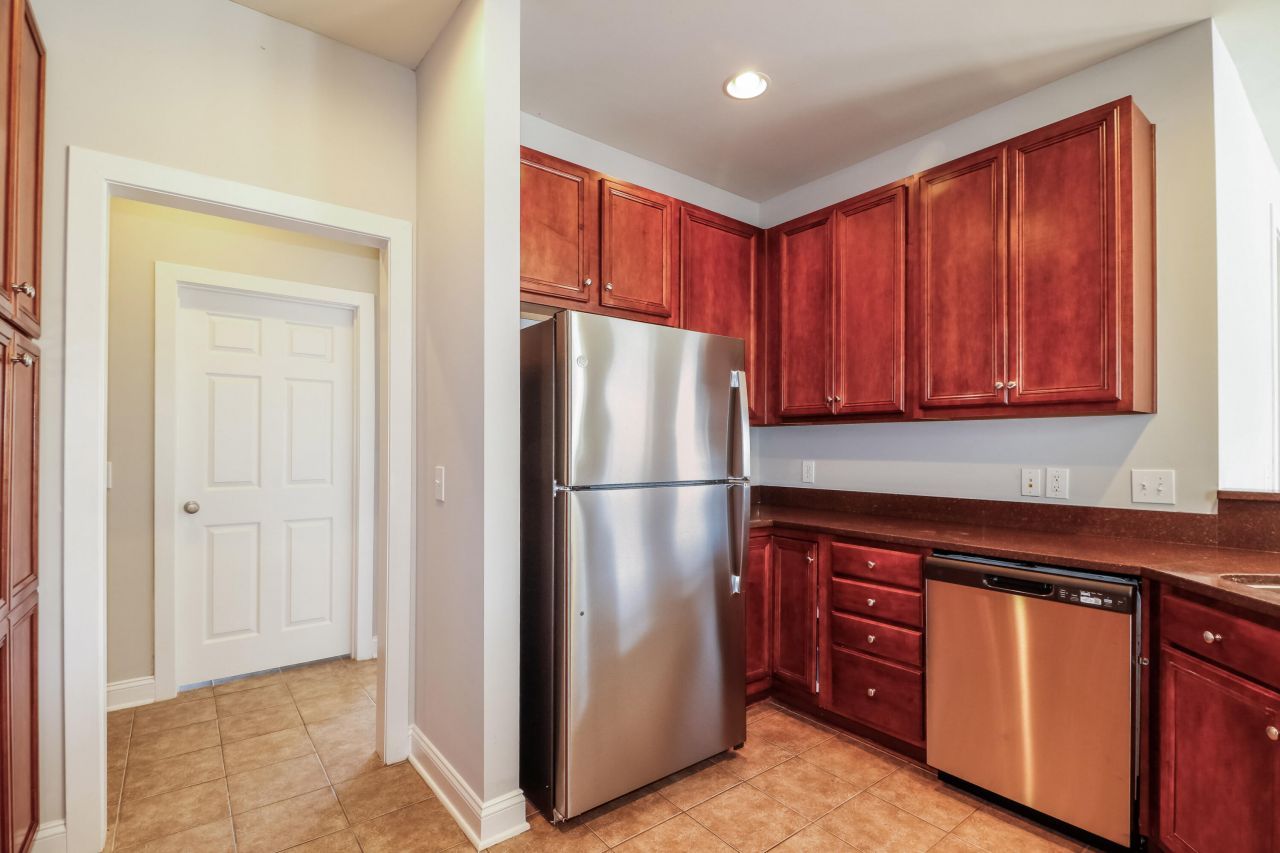 113 Pavilion Street Photo 7