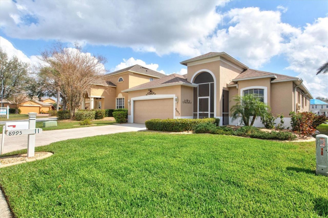 8995 Founders Circle, Palmetto, FL 34221 Photo