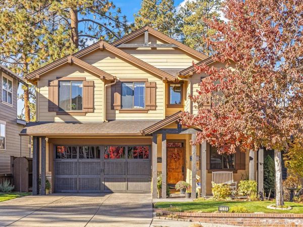 1094 E Horse Back Trail, Sisters, OR 97759