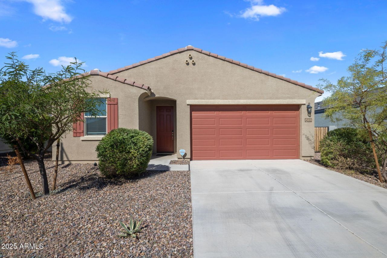 4532 W Sweetbush Way, San Tan Valley, AZ 85144 Main Photo