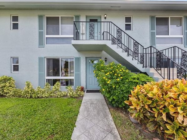 197 Harrison RD, Unit 3, NAPLES, FL 34112
