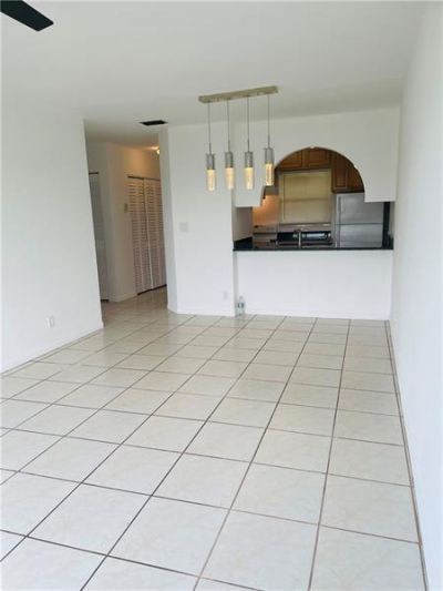 3247 NW 103rd Te, Unit 308-C, Coral Springs, FL 33065 Photo
