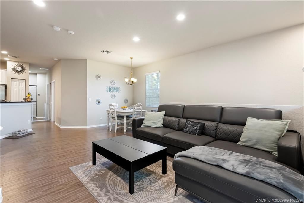 3031 SE Lexington Lakes Drive, Unit 201, Stuart, FL 34994 Photo