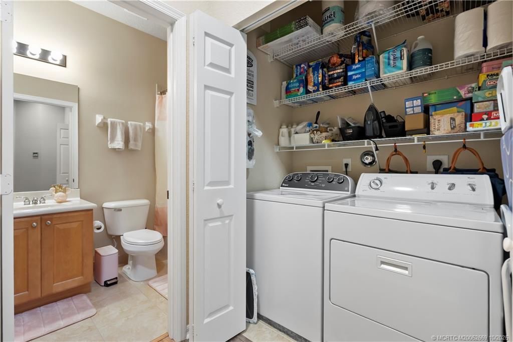 3031 SE Lexington Lakes Drive, Unit 201, Stuart, FL 34994 Photo