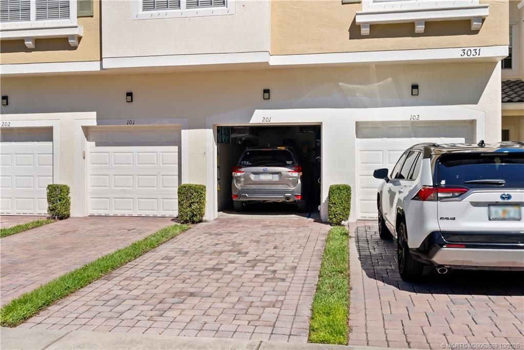 3031 SE Lexington Lakes Drive, Unit 201, Stuart, FL 34994 Photo