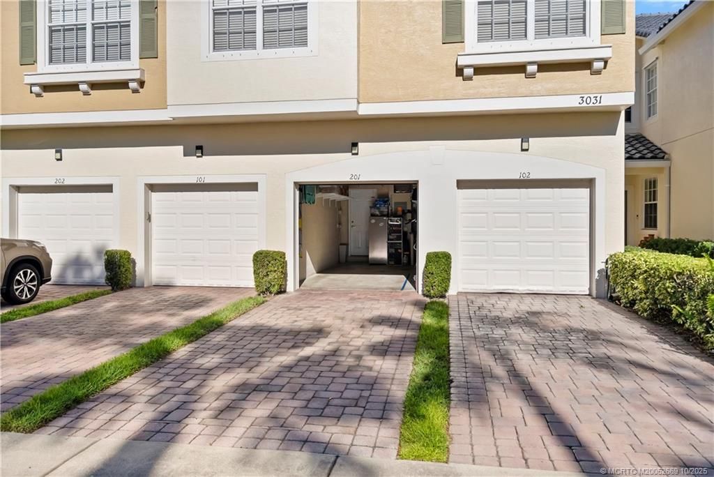 3031 SE Lexington Lakes Drive, Unit 201, Stuart, FL 34994 Photo