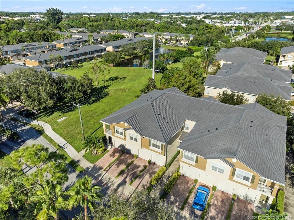 3031 SE Lexington Lakes Drive, Unit 201, Stuart, FL 34994 Photo