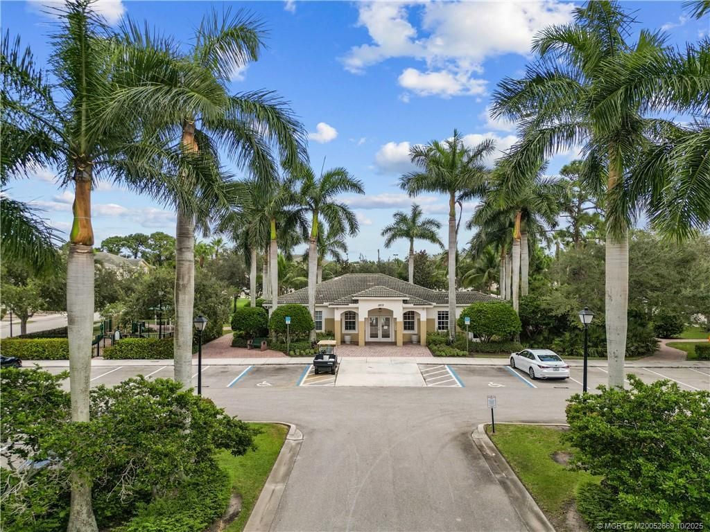 3031 SE Lexington Lakes Drive, Unit 201, Stuart, FL 34994 Photo
