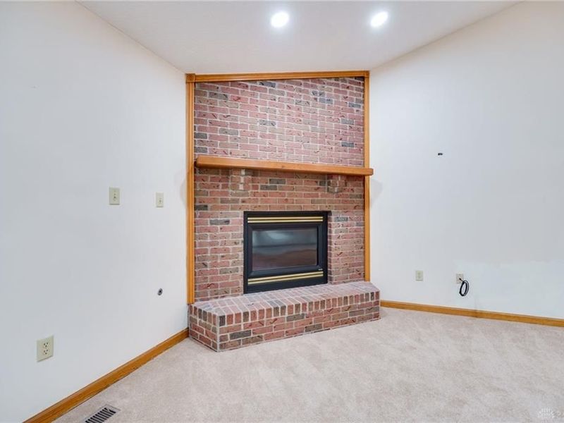 827 Shaney Lane, Brookville, OH 45309 Photo 12