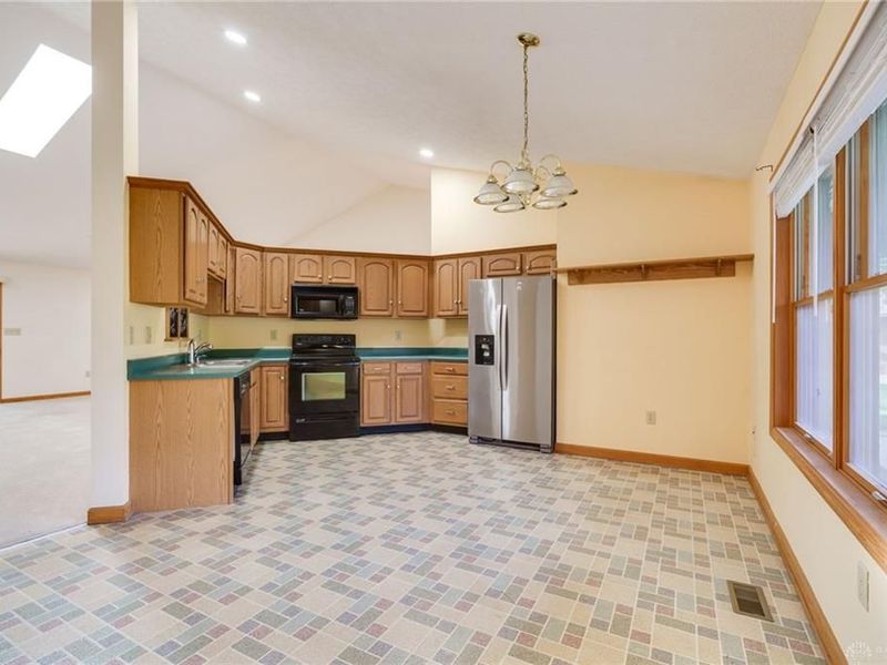 827 Shaney Lane, Brookville, OH 45309 Photo 18