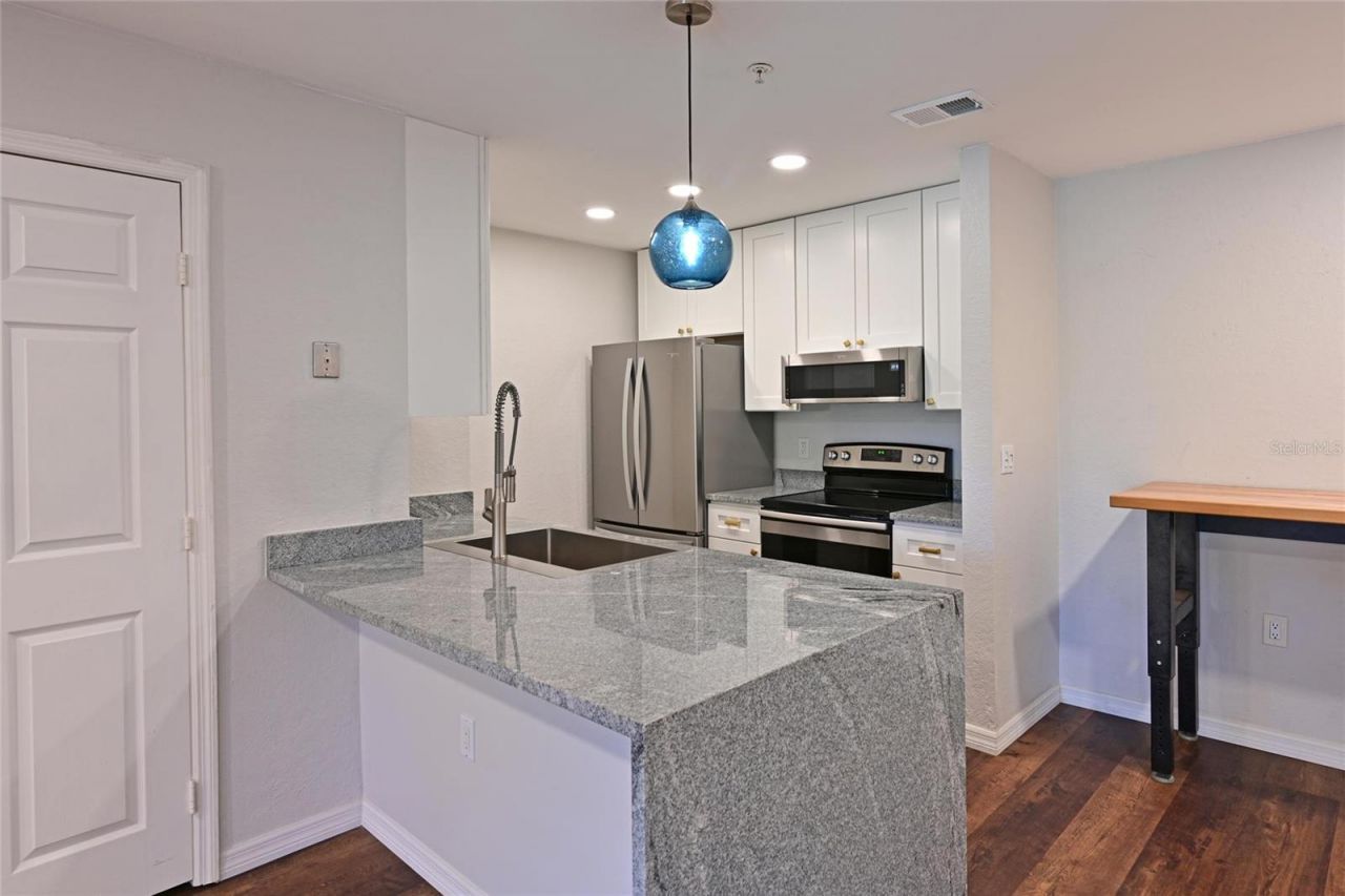 8809 Manor Loop, Unit 106, Lakewood Ranch, FL 34202 Photo