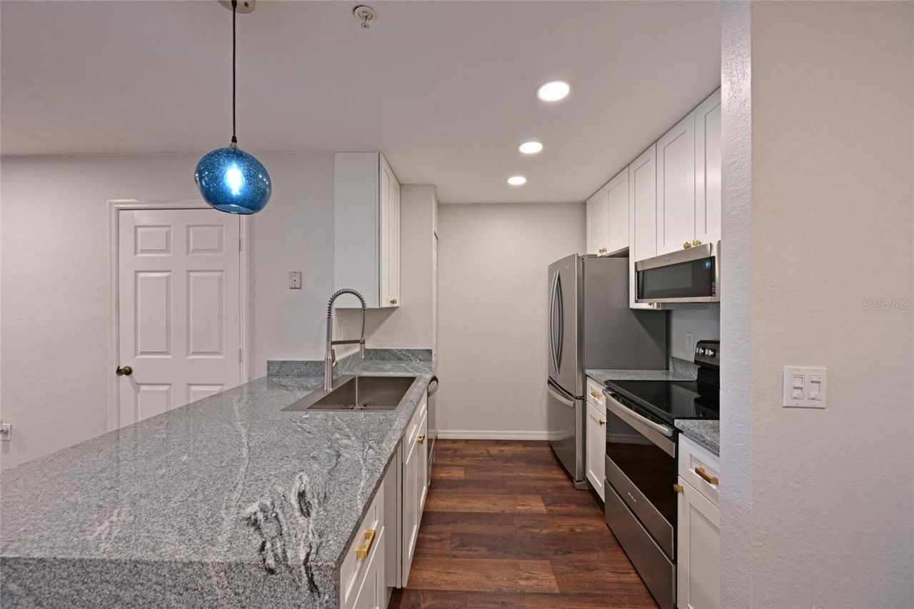 8809 Manor Loop, Unit 106, Lakewood Ranch, FL 34202 Photo