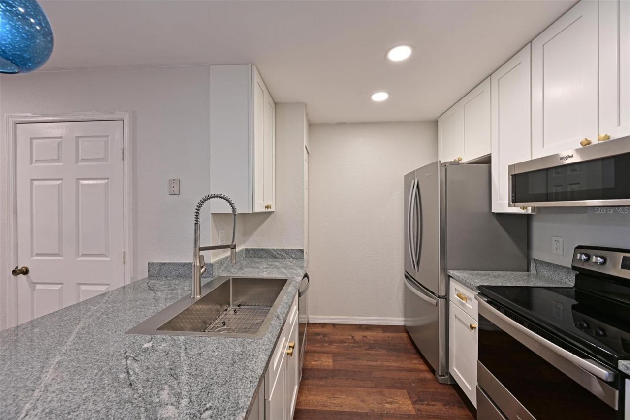 8809 Manor Loop, Unit 106, Lakewood Ranch, FL 34202 Photo