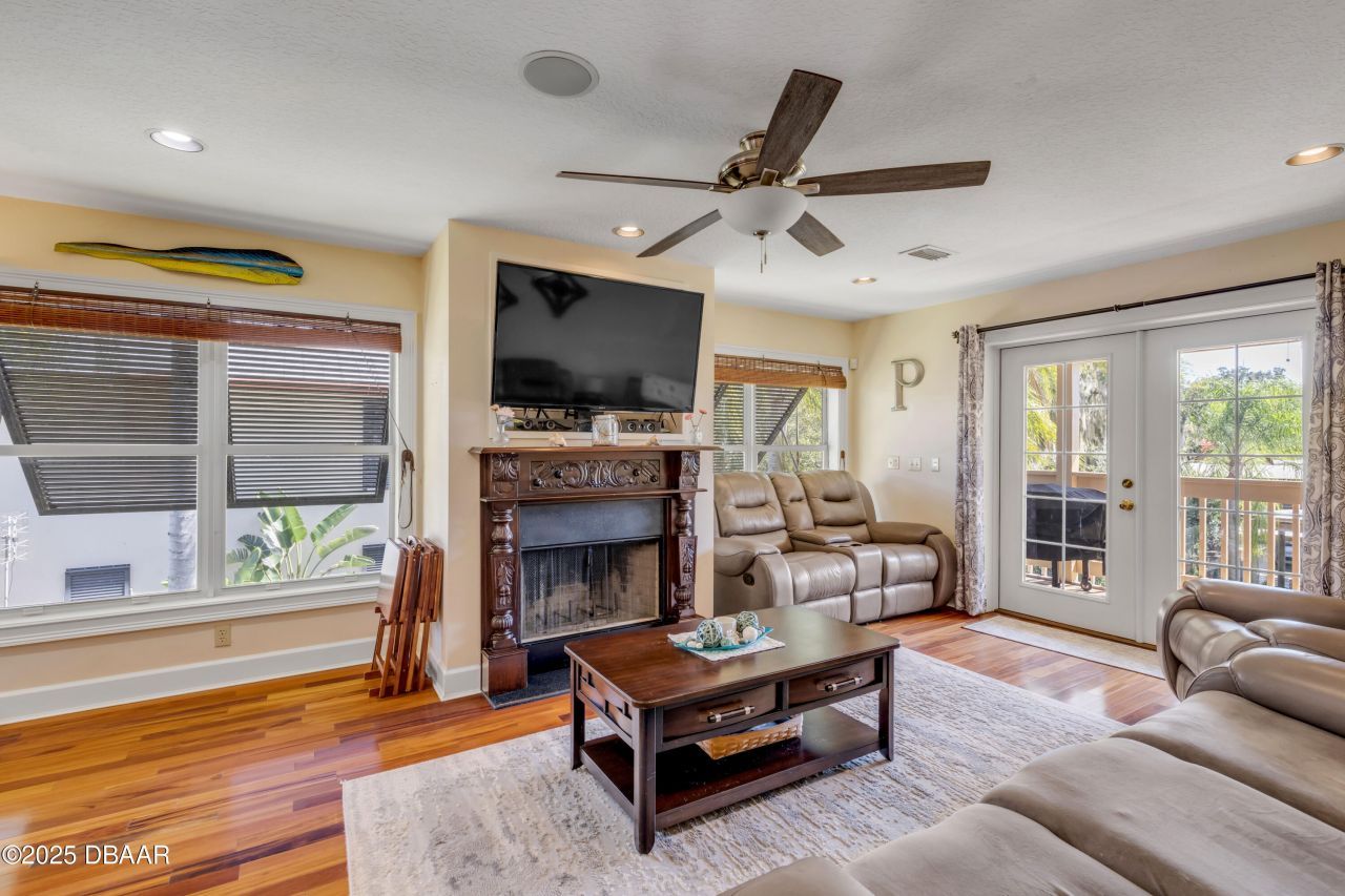 215 Randle Avenue, Oak Hill, FL 32759 Photo