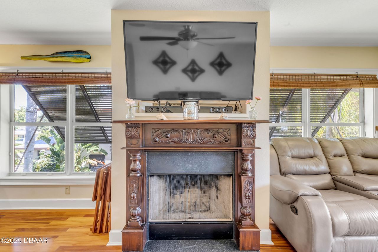 215 Randle Avenue, Oak Hill, FL 32759 Photo