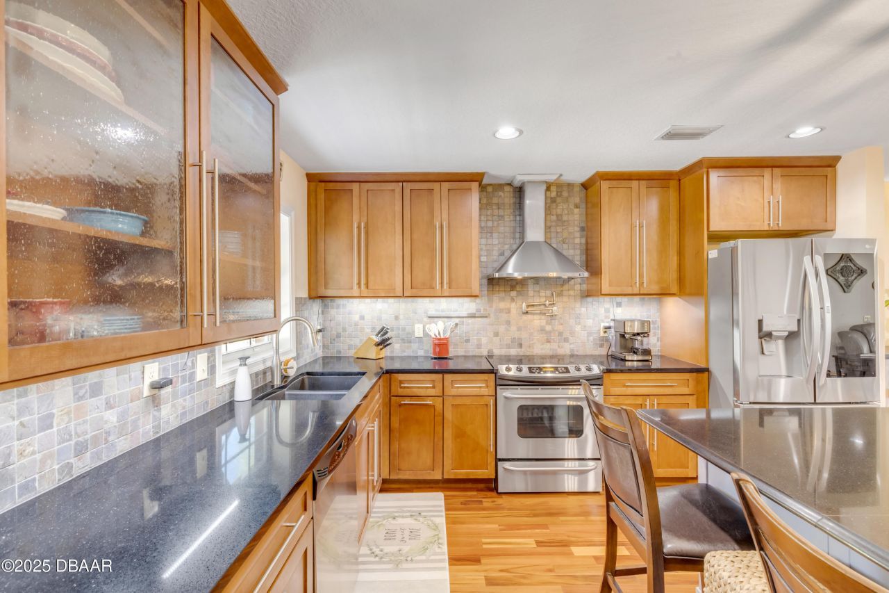 215 Randle Avenue, Oak Hill, FL 32759 Photo