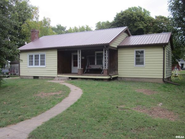 113 N 1ST Street, Easton, IL 62633