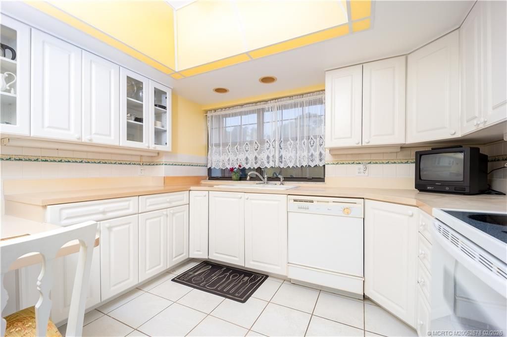 3100 SE Pruitt Road, Unit B301, Port Saint Lucie, FL 34952 Photo