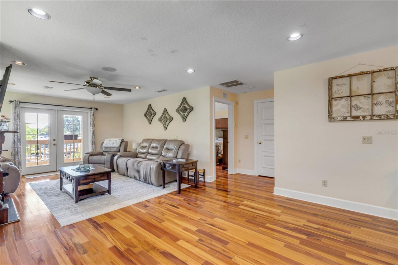 215 Randle Avenue, Oak Hill, FL 32759 Photo