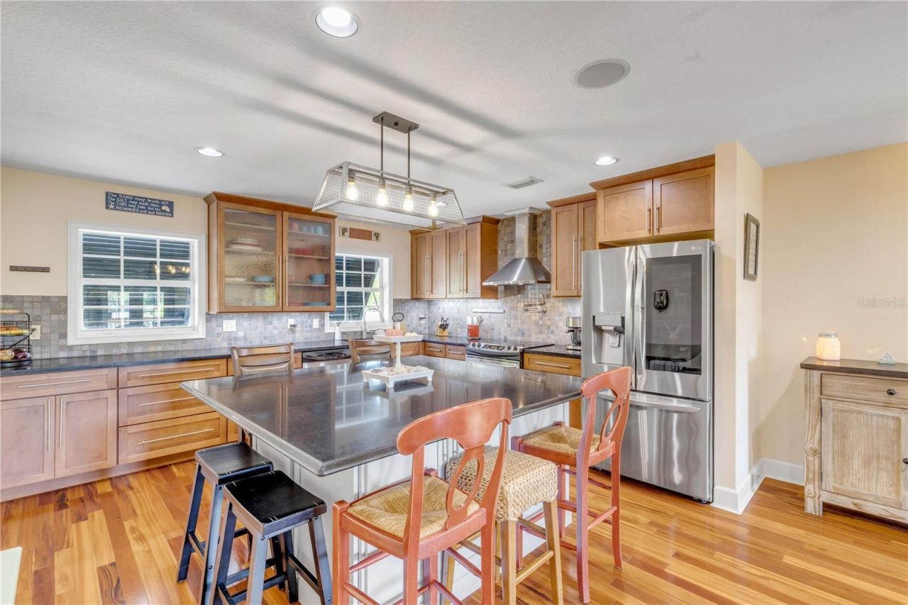 215 Randle Avenue, Oak Hill, FL 32759 Photo