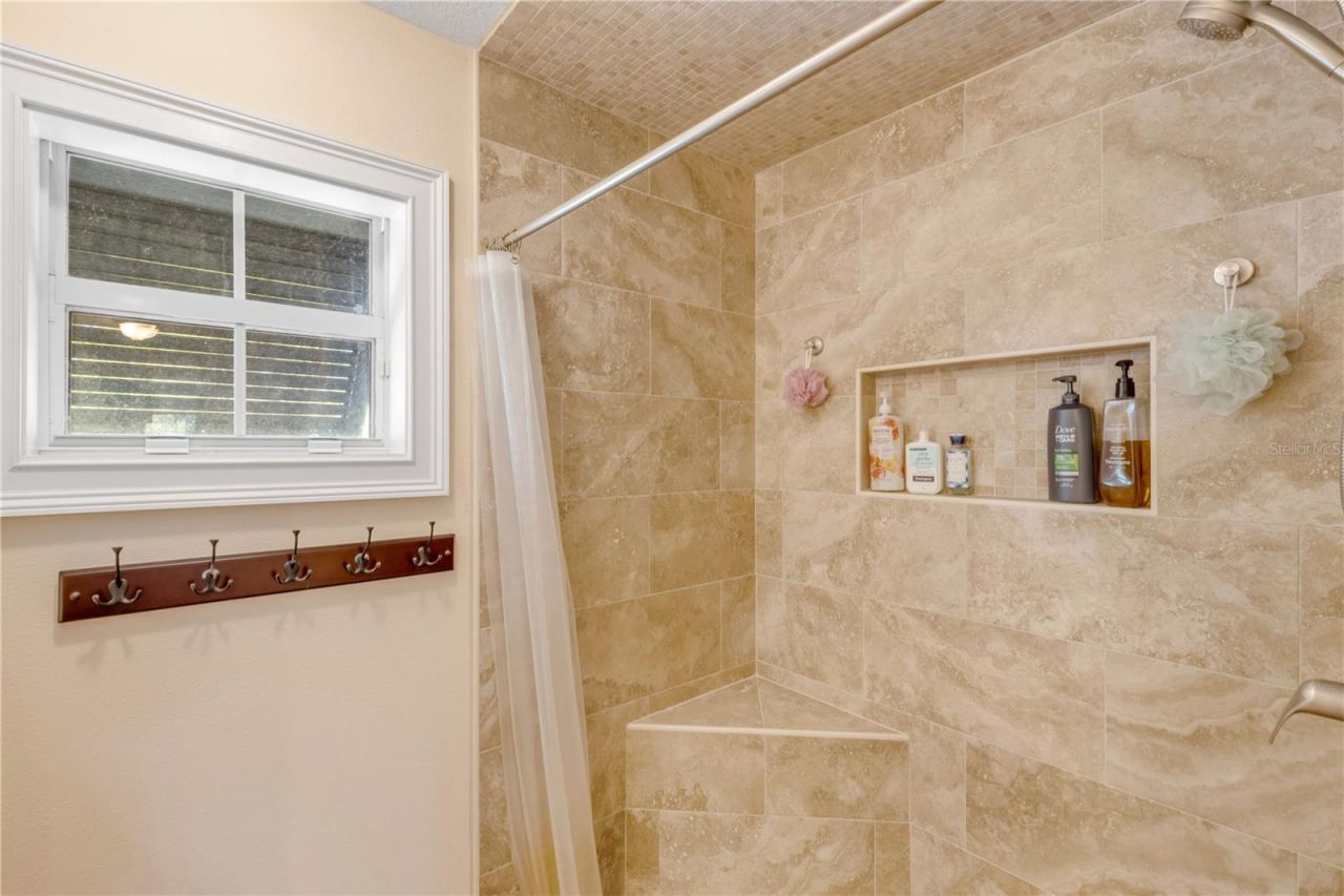 215 Randle Avenue, Oak Hill, FL 32759 Photo