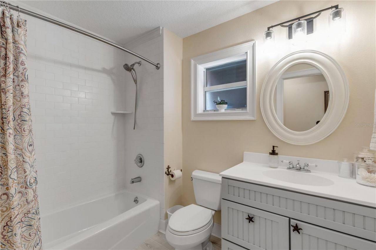 215 Randle Avenue, Oak Hill, FL 32759 Photo