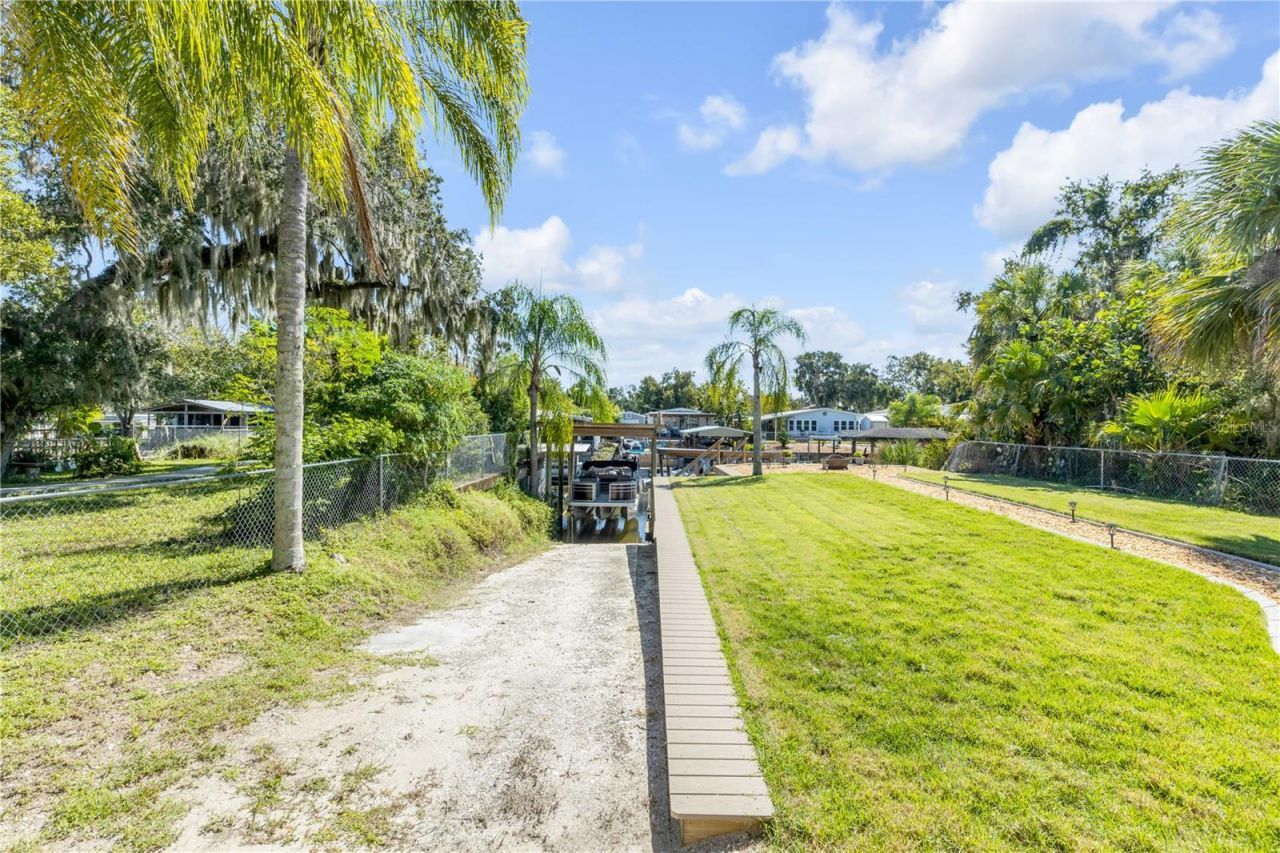 215 Randle Avenue, Oak Hill, FL 32759 Photo