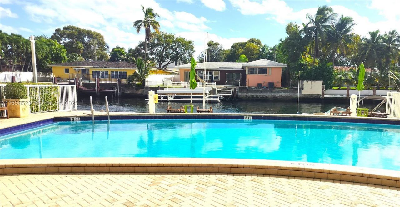 2020 NE 135th St, Unit 506, North Miami, FL 33181 Photo