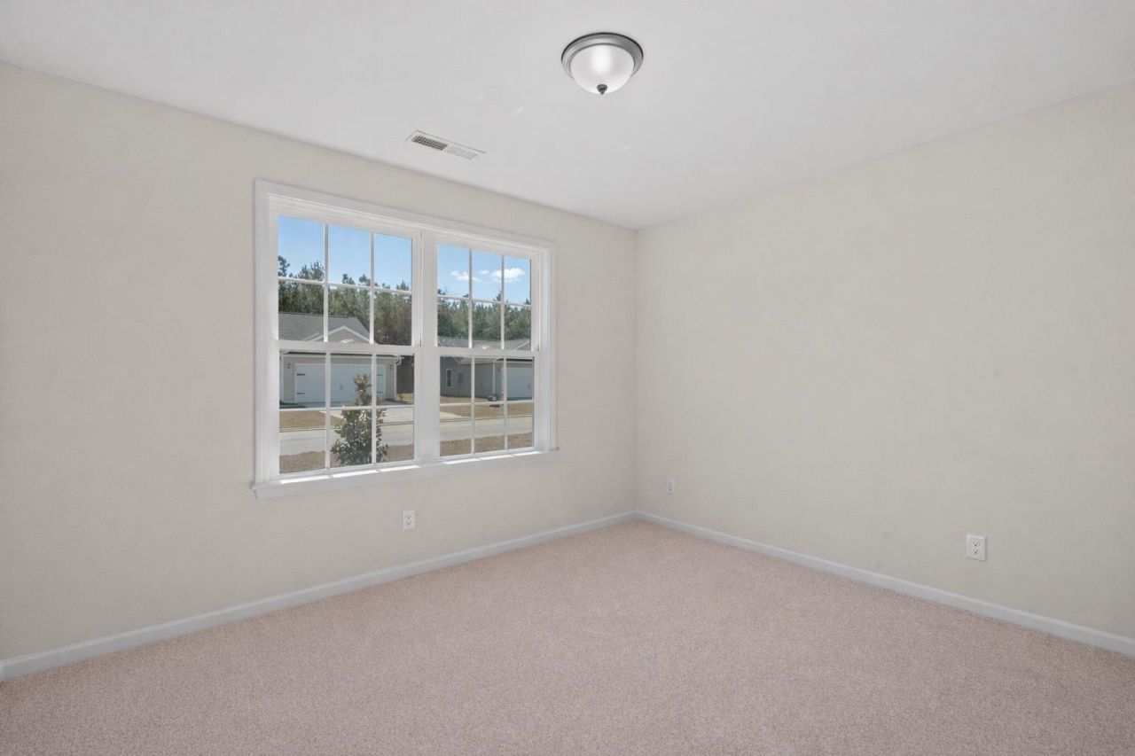 185 Gray Owl Dr. Photo 16