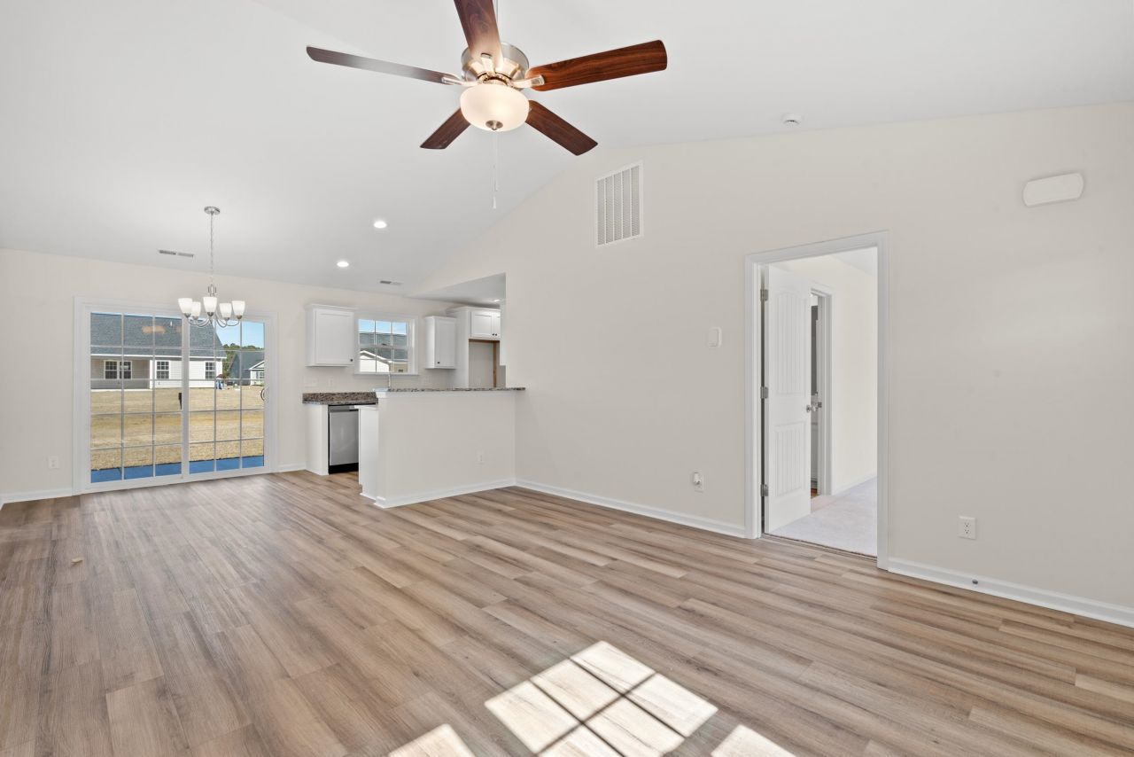 185 Gray Owl Dr. Photo 3