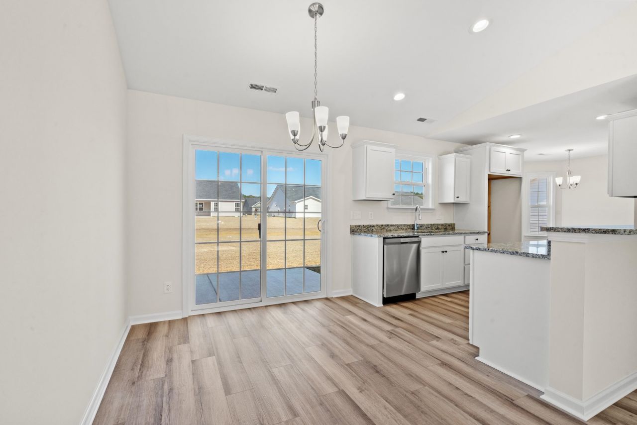 185 Gray Owl Dr. Photo 4