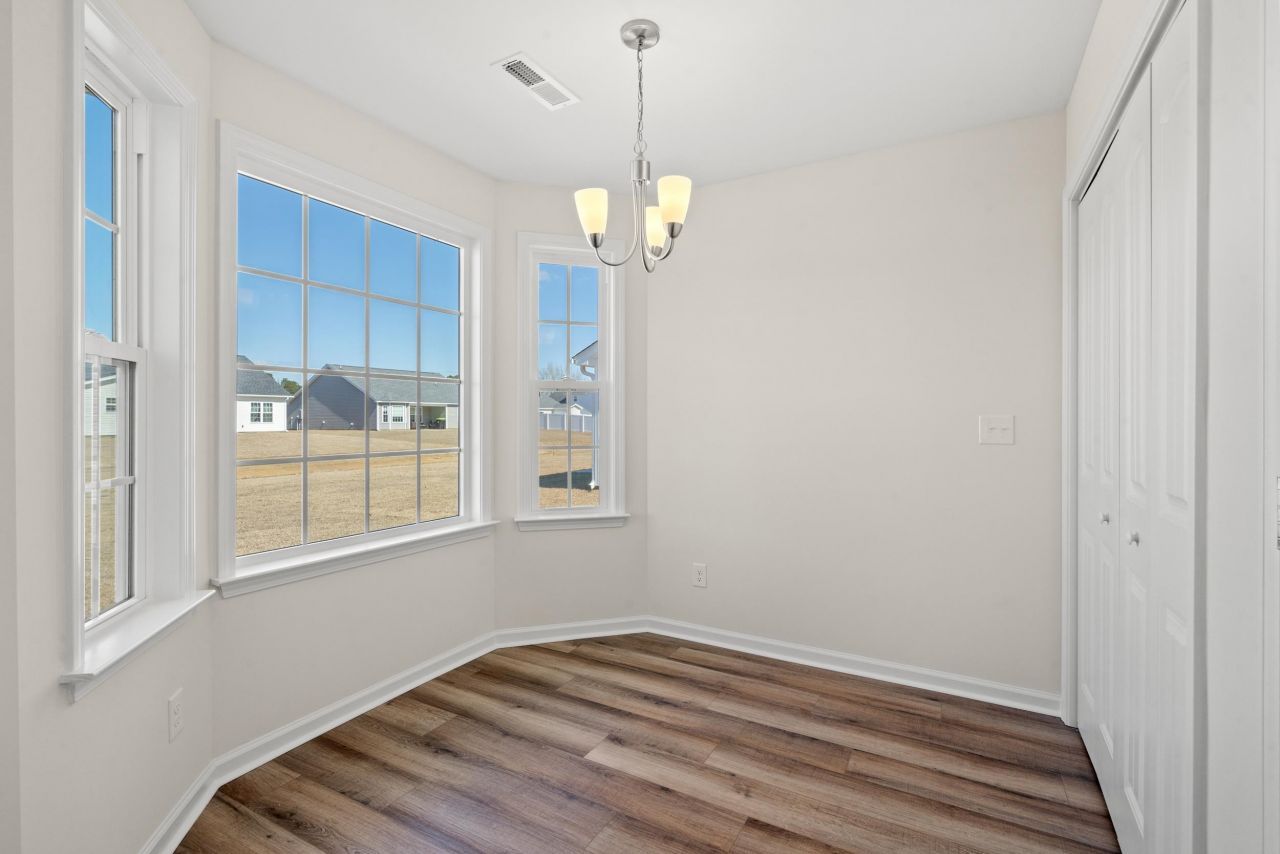 185 Gray Owl Dr. Photo 7