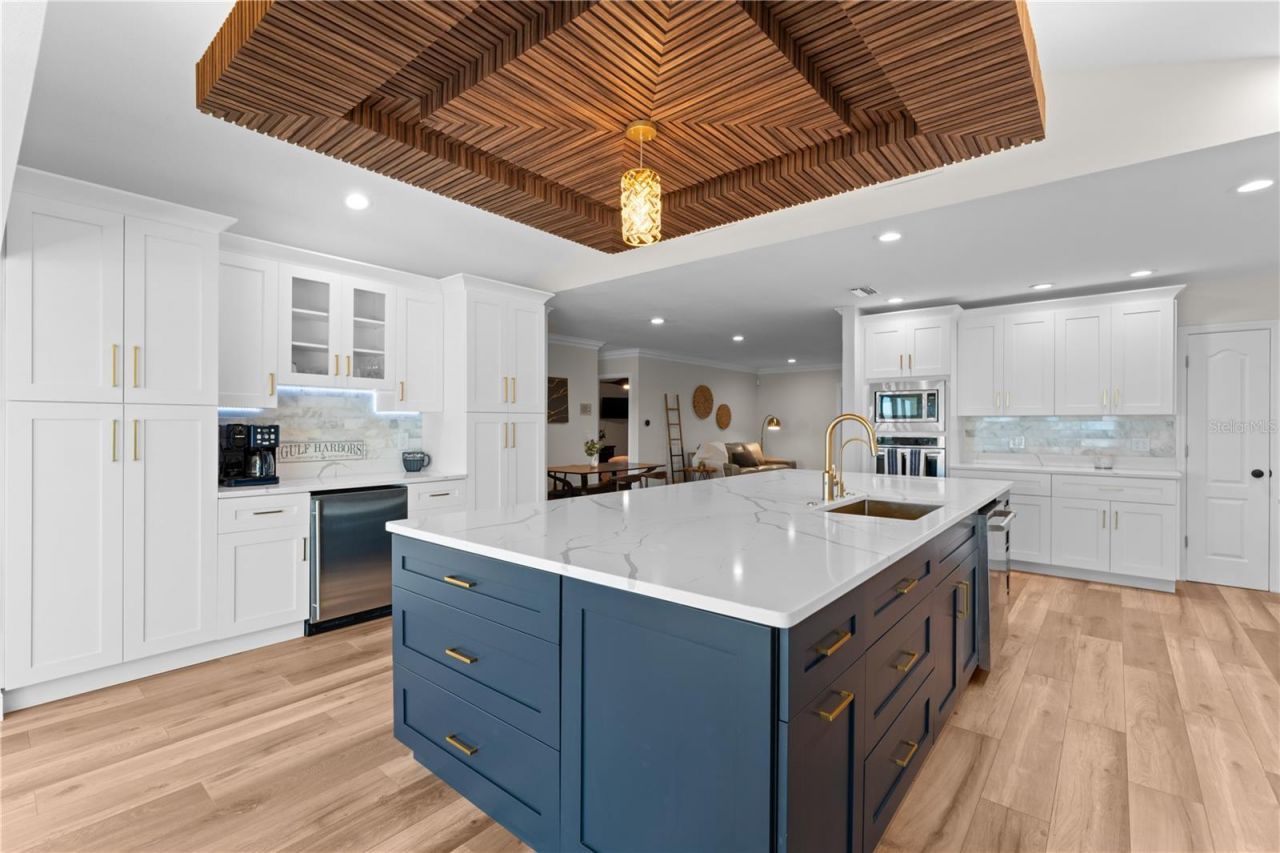 3300 Floramar Terrace, New Port Richey, FL 34652 Photo