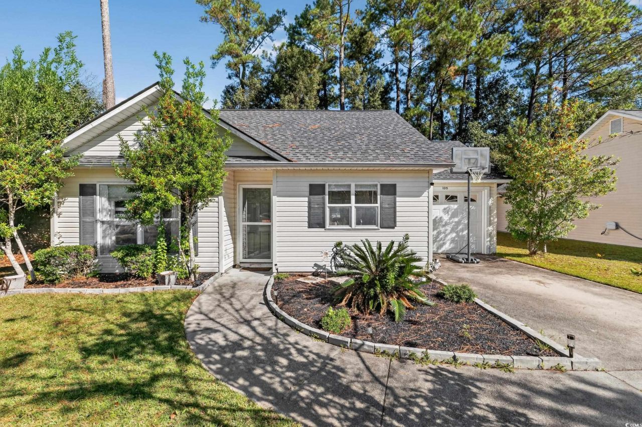 105 Retreat Pl. Photo 1