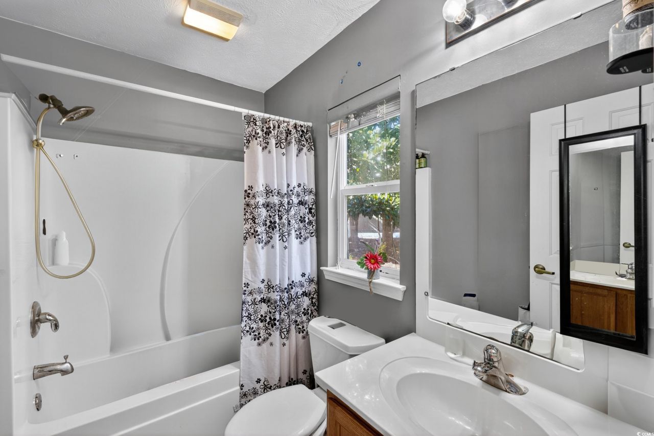 105 Retreat Pl. Photo 18