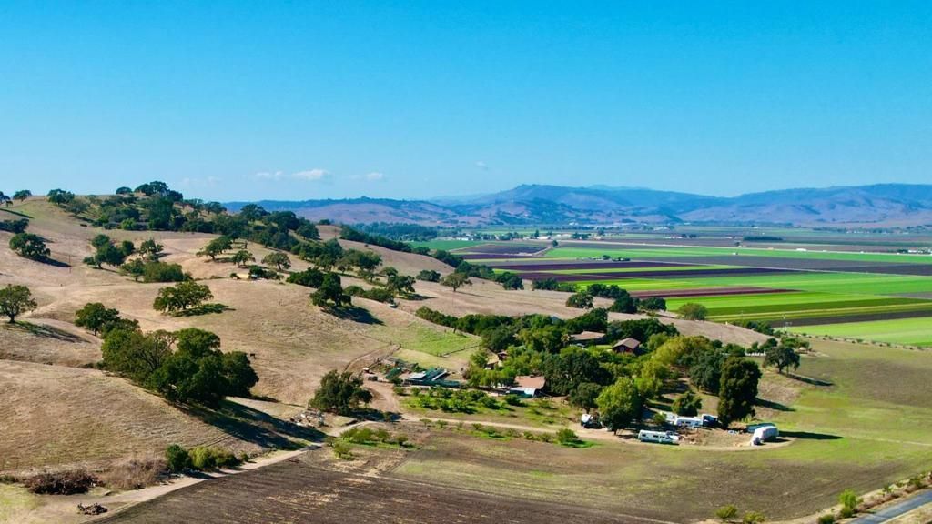 547 Mission Vineyard Road, San Juan Bautista, CA 95045 Main Photo
