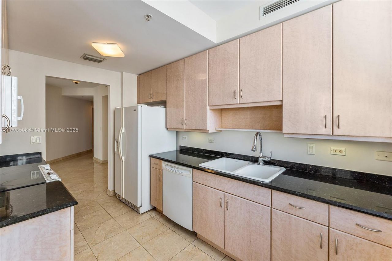 801 Brickell Key Blvd, Unit 1012, Miami, FL 33131 Photo