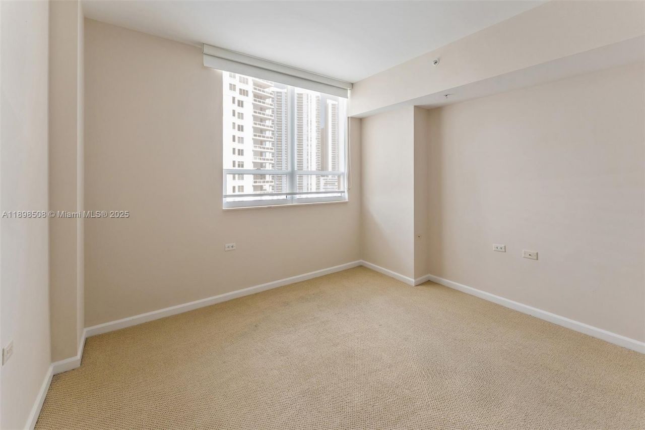 801 Brickell Key Blvd, Unit 1012, Miami, FL 33131 Photo