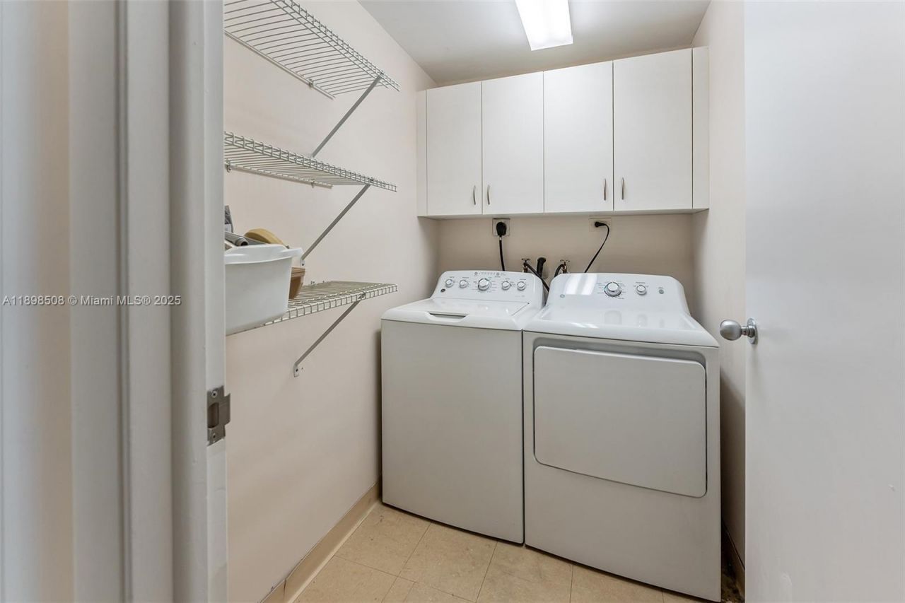 801 Brickell Key Blvd, Unit 1012, Miami, FL 33131 Photo