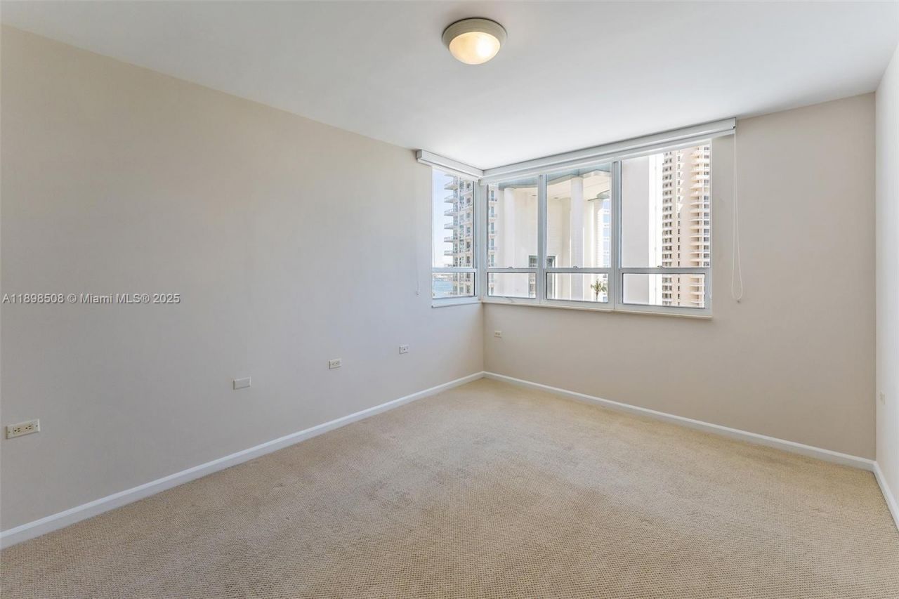 801 Brickell Key Blvd, Unit 1012, Miami, FL 33131 Photo