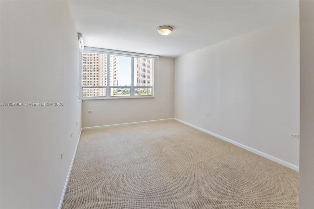801 Brickell Key Blvd, Unit 1012, Miami, FL 33131 Photo