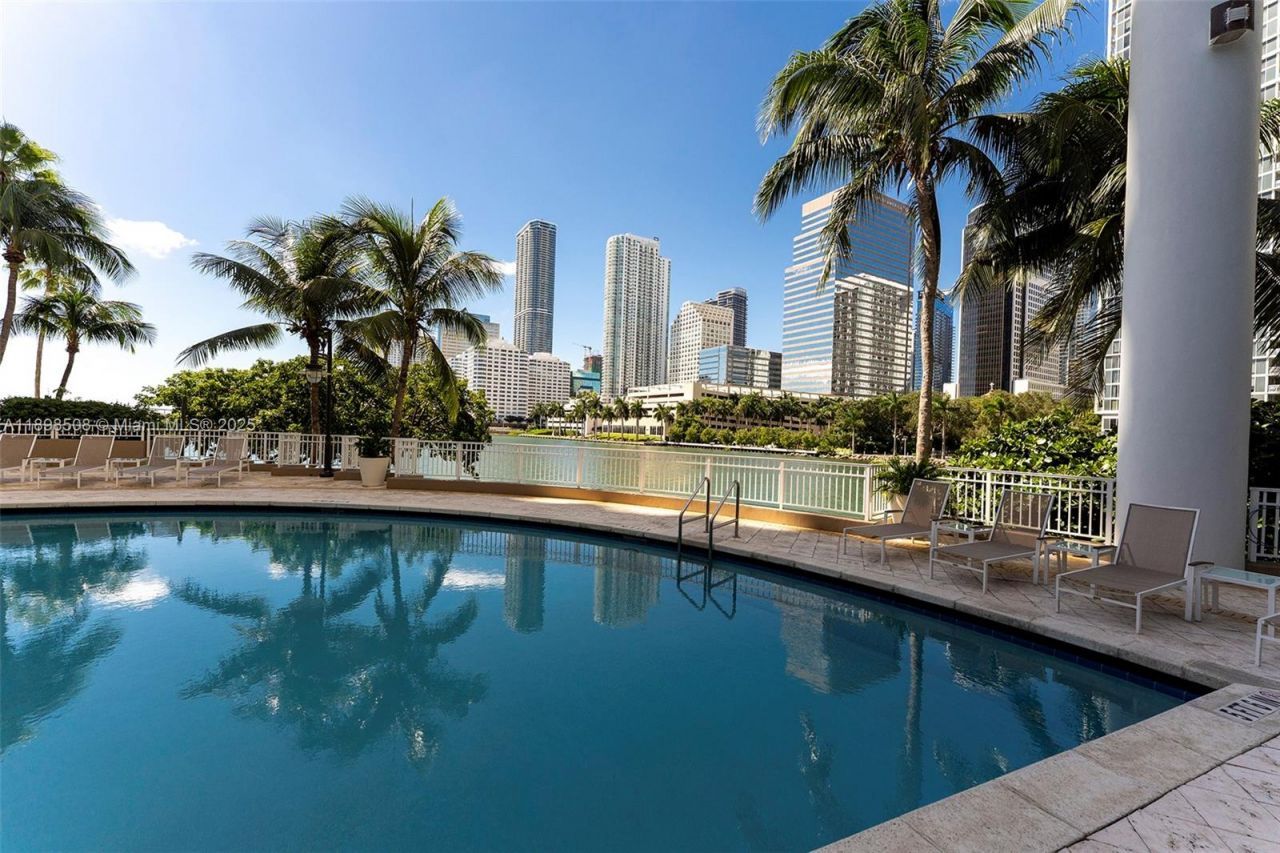801 Brickell Key Blvd, Unit 1012, Miami, FL 33131 Photo