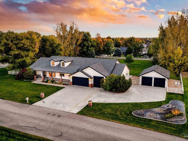 4019 E Man O War Dr, Nampa, ID 83686