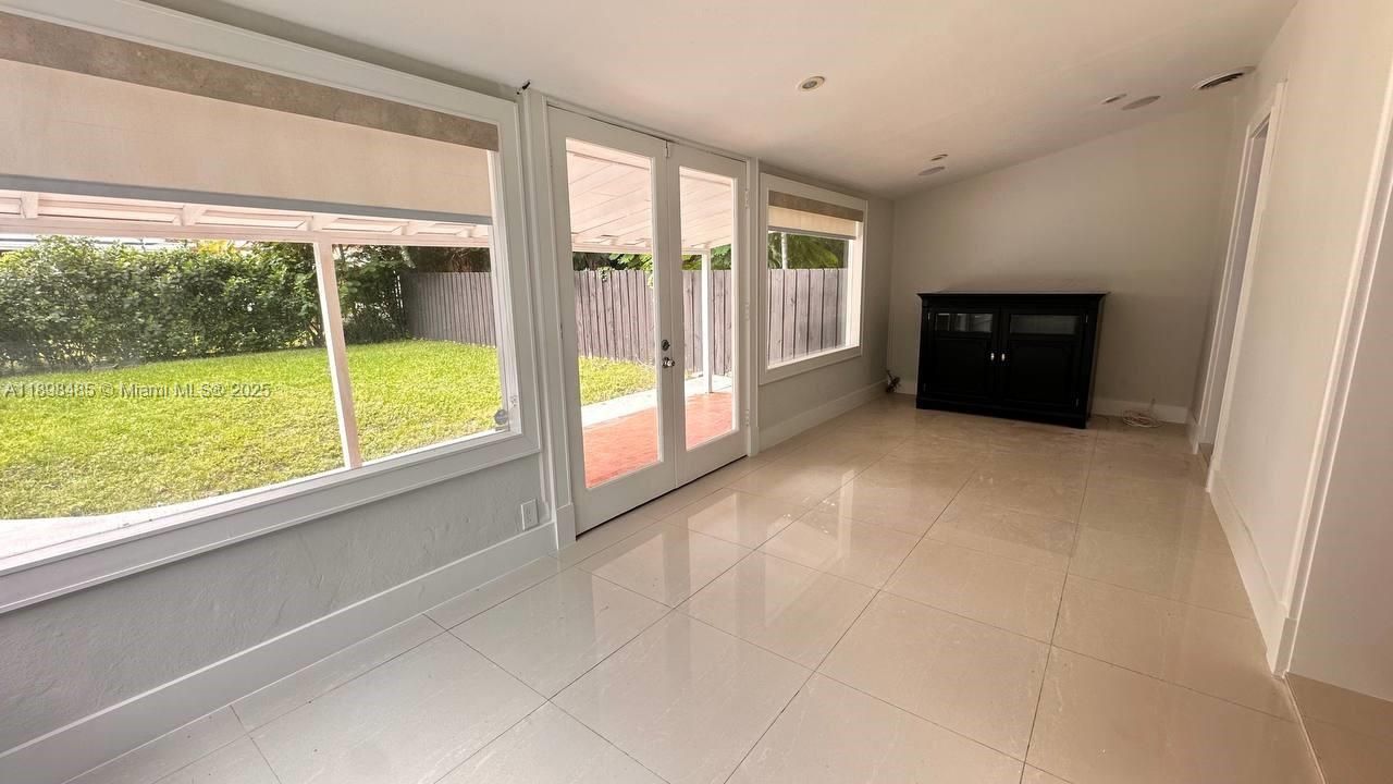 2474 SW 24th Ter, Miami, FL 33145 Photo