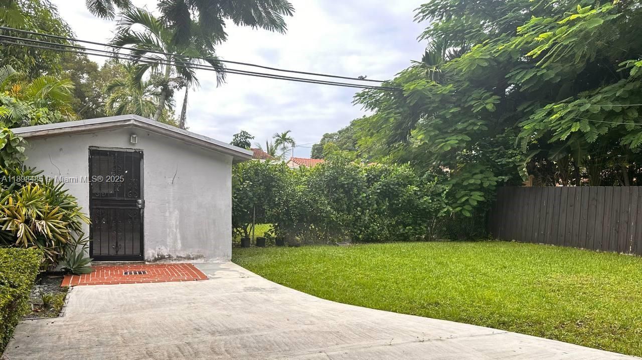 2474 SW 24th Ter, Miami, FL 33145 Photo