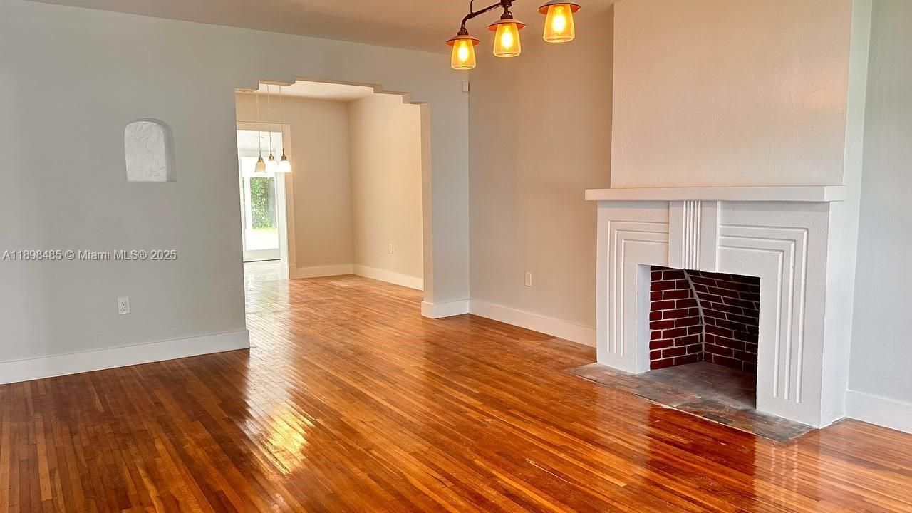 2474 SW 24th Ter, Miami, FL 33145 Photo